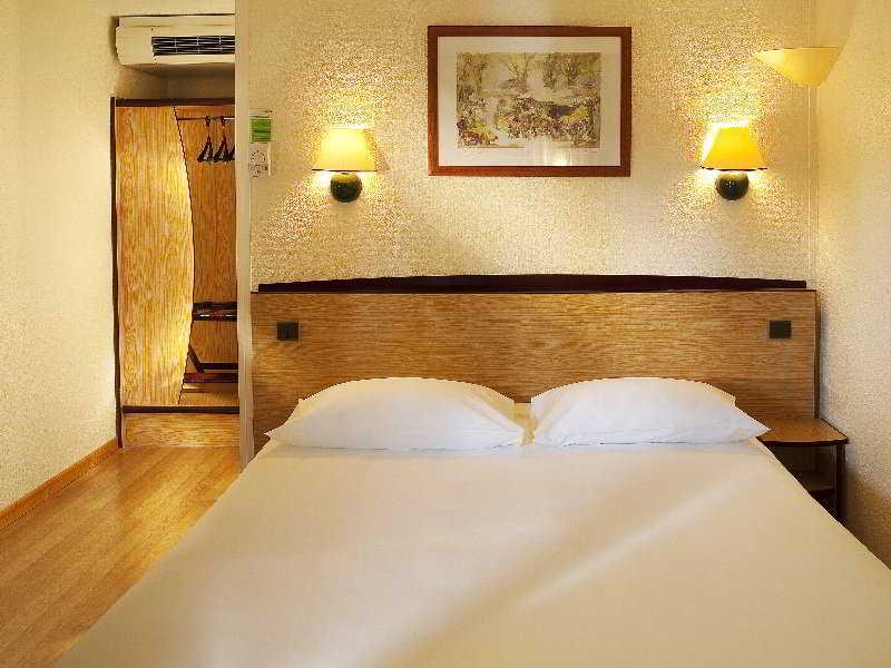 Campanile Lille - Lomme Hotell Exteriör bild