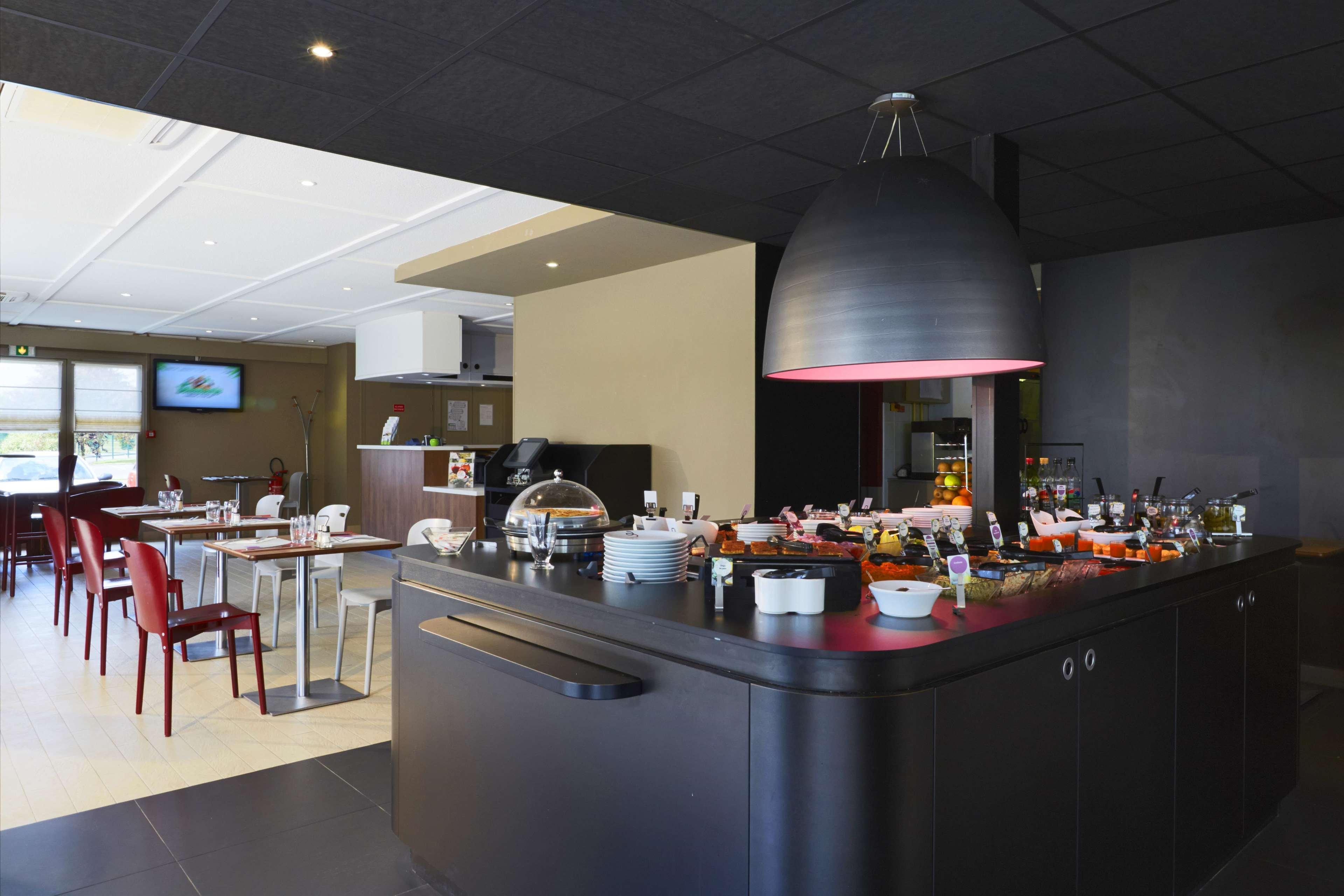 Campanile Lille - Lomme Hotell Exteriör bild
